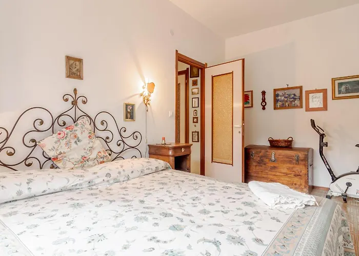 Apartamento 1 Bedroom Lovely In